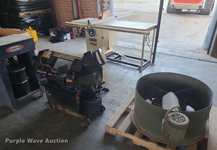 image for item MO9835 Tools