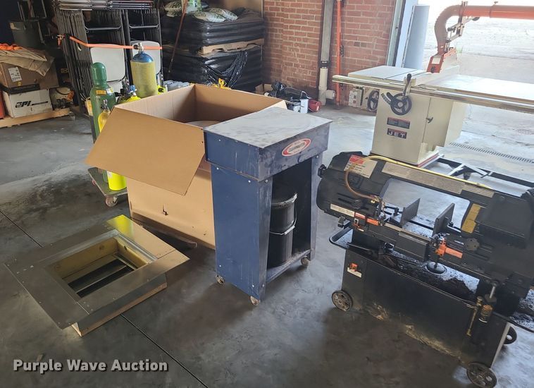 image for item MO9835 Tools