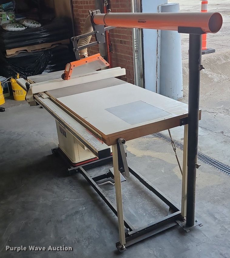 image for item MO9835 Tools