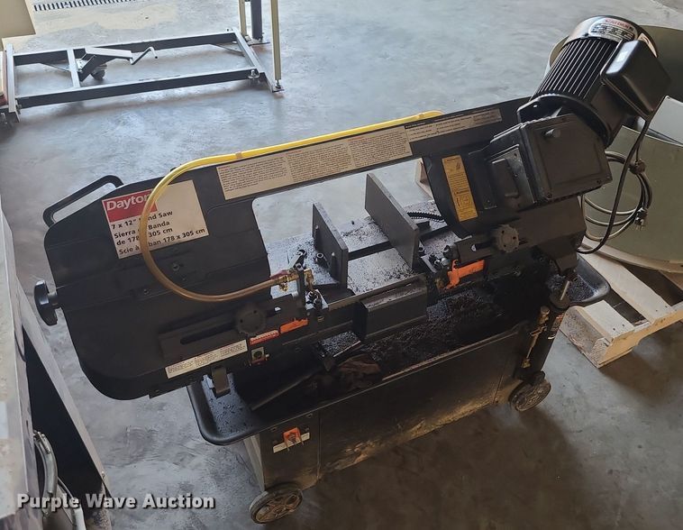 image for item MO9835 Tools