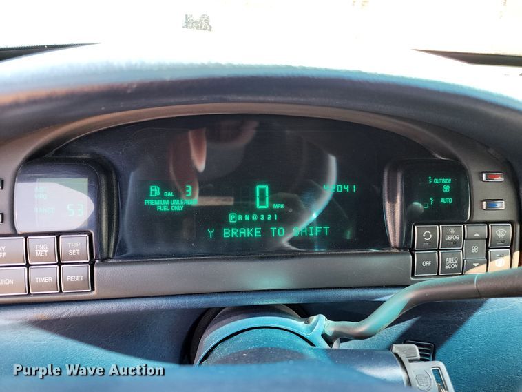 image for item MO9838 1997 Cadillac Krystal Koach  hearse