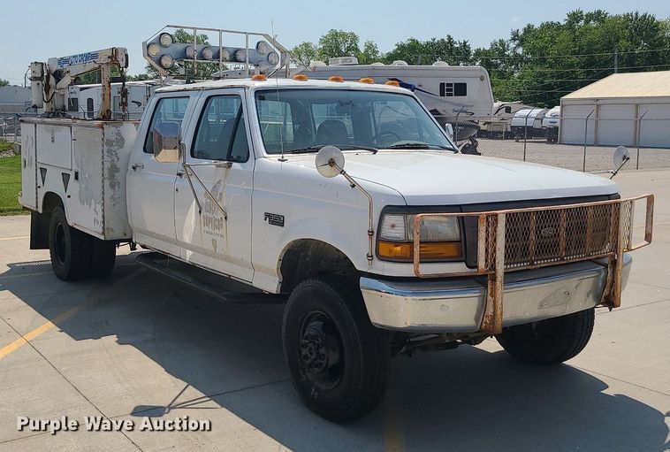 image for item MO9839 1997 Ford F350  utility bed pickup truck