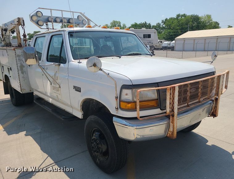 image for item MO9839 1997 Ford F350  utility bed pickup truck