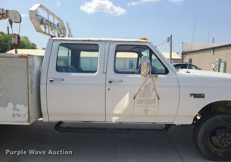 image for item MO9839 1997 Ford F350  utility bed pickup truck