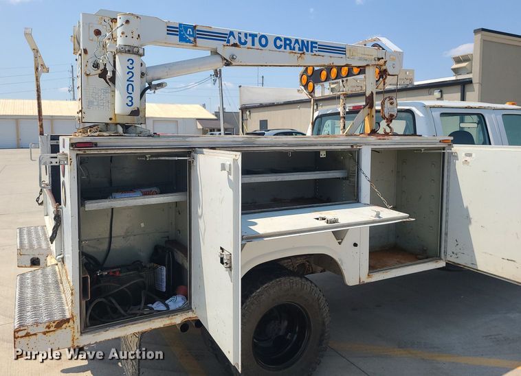 image for item MO9839 1997 Ford F350  utility bed pickup truck