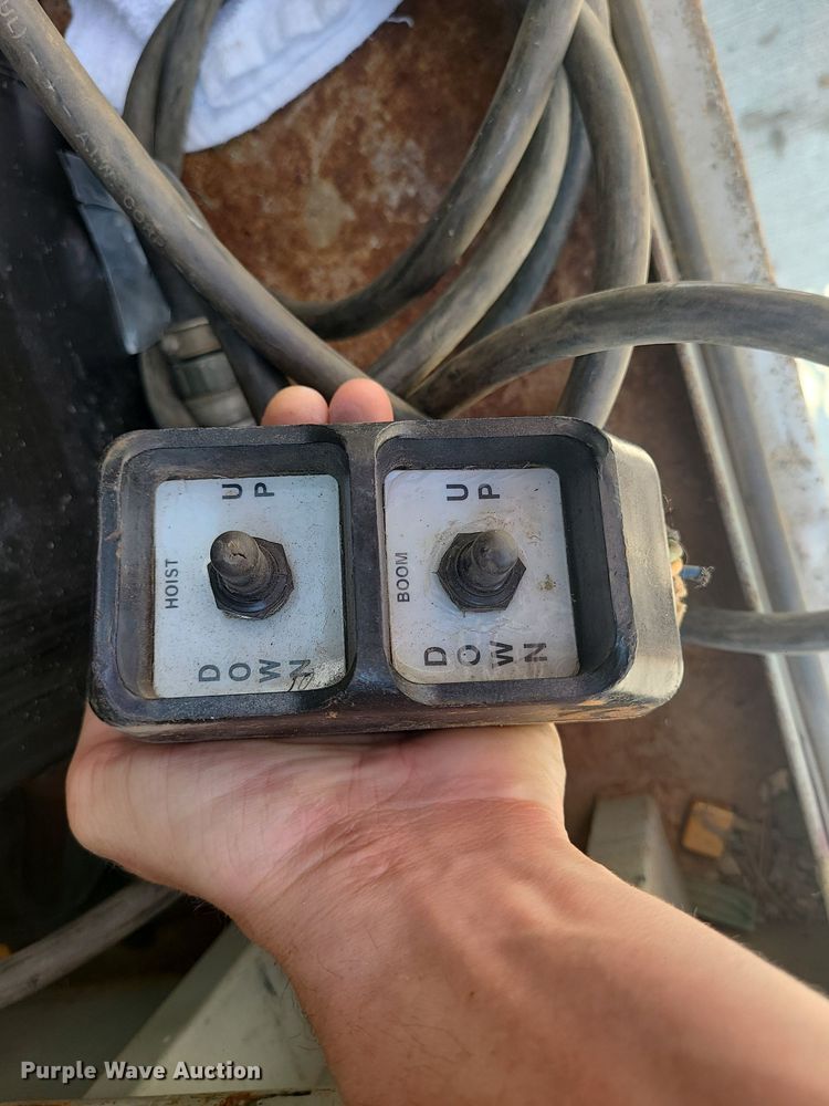 image for item MO9839 1997 Ford F350  utility bed pickup truck