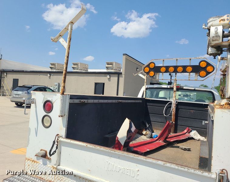 image for item MO9839 1997 Ford F350  utility bed pickup truck