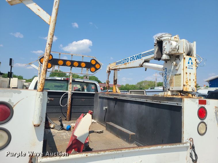 image for item MO9839 1997 Ford F350  utility bed pickup truck