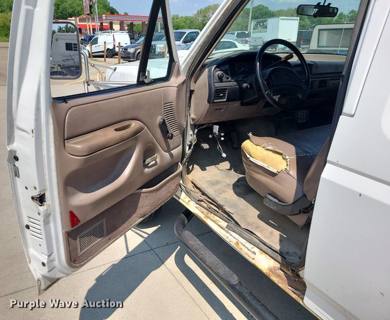 image for item MO9839 1997 Ford F350  utility bed pickup truck