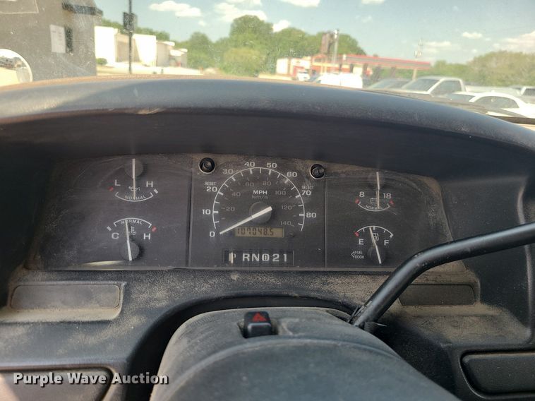 image for item MO9839 1997 Ford F350  utility bed pickup truck