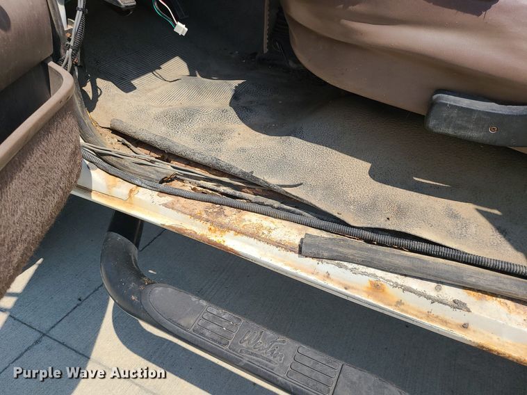 image for item MO9839 1997 Ford F350  utility bed pickup truck