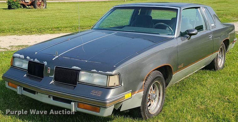 image for item MO9849 1987 Oldsmobile Cutlass Supreme