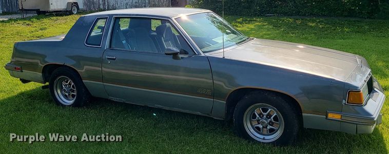 image for item MO9849 1987 Oldsmobile Cutlass Supreme