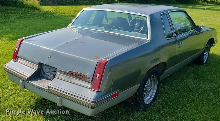 image for item MO9849 1987 Oldsmobile Cutlass Supreme