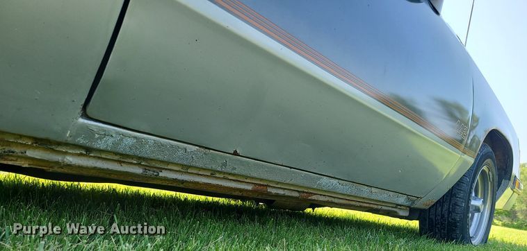 image for item MO9849 1987 Oldsmobile Cutlass Supreme