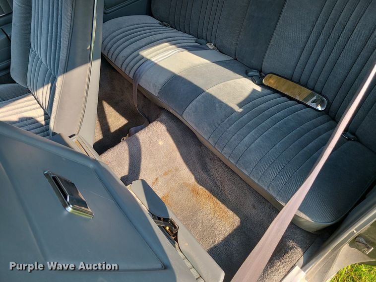 image for item MO9849 1987 Oldsmobile Cutlass Supreme