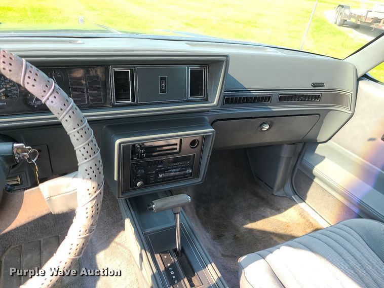 image for item MO9849 1987 Oldsmobile Cutlass Supreme