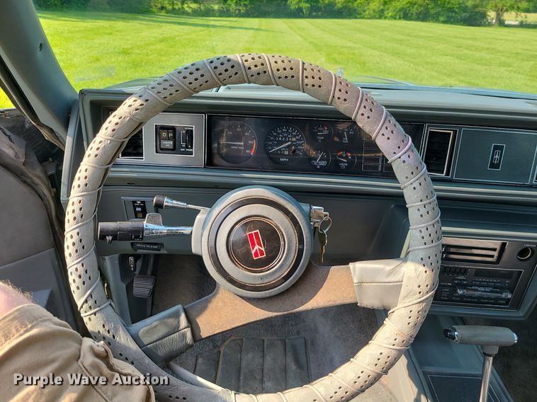 image for item MO9849 1987 Oldsmobile Cutlass Supreme