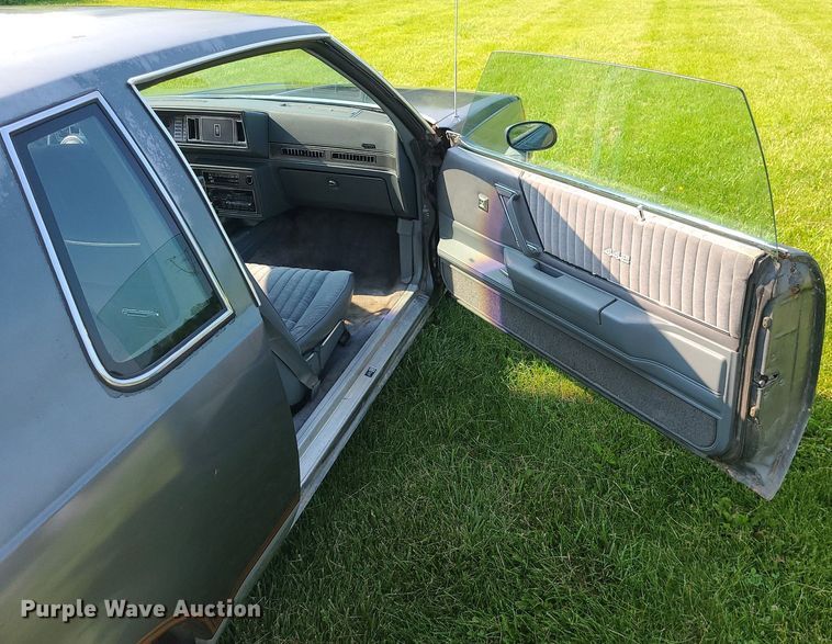 image for item MO9849 1987 Oldsmobile Cutlass Supreme