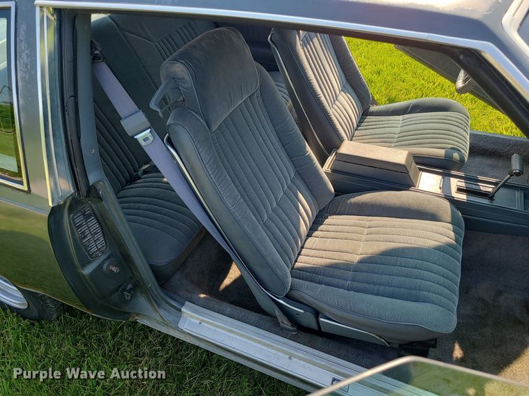 image for item MO9849 1987 Oldsmobile Cutlass Supreme