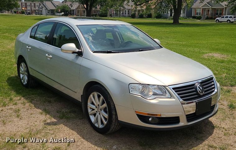 image for item MO9851 2010 Volkswagen Passat