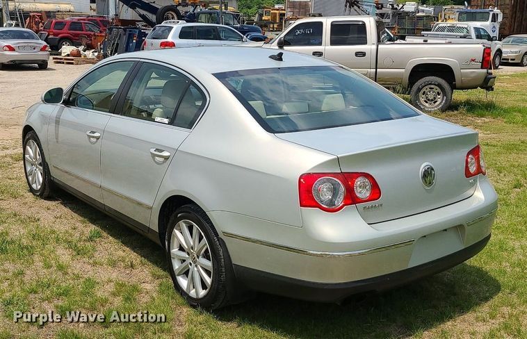image for item MO9851 2010 Volkswagen Passat
