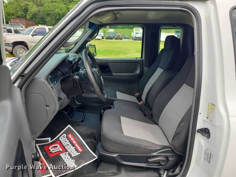 image for item MO9852 2006 Ford Ranger  SuperCab pickup truck