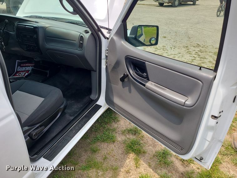 image for item MO9852 2006 Ford Ranger  SuperCab pickup truck