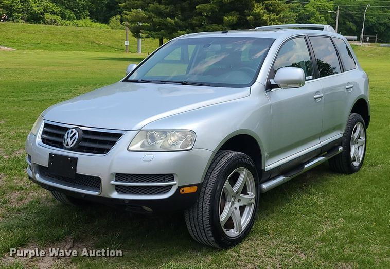 image for item MO9854 2005 Volkswagen Touareg  SUV