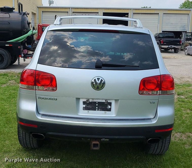 image for item MO9854 2005 Volkswagen Touareg  SUV