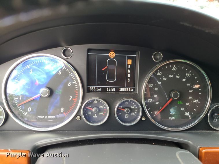 image for item MO9854 2005 Volkswagen Touareg  SUV