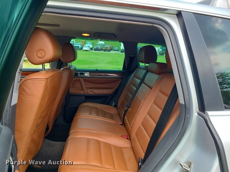 image for item MO9854 2005 Volkswagen Touareg  SUV