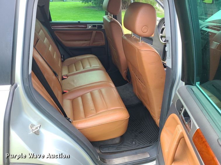 image for item MO9854 2005 Volkswagen Touareg  SUV