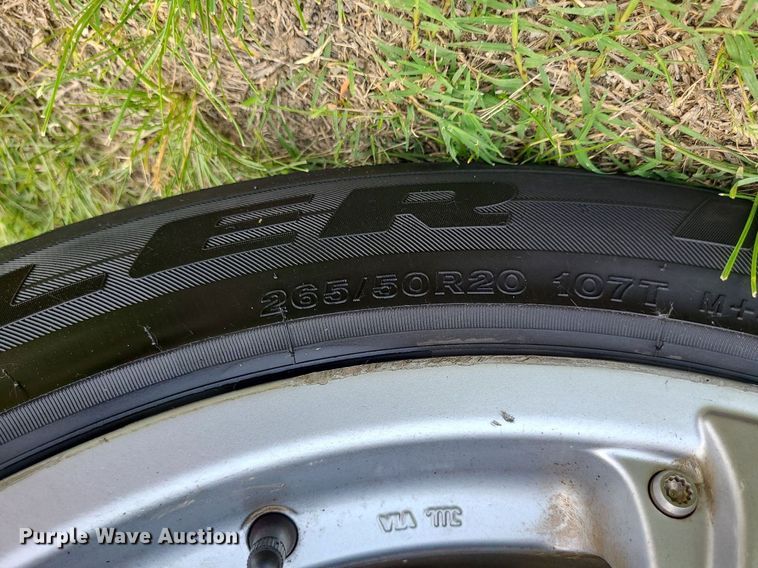 image for item MO9854 2005 Volkswagen Touareg  SUV