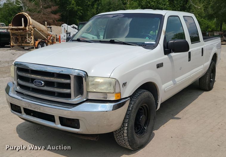 image for item MO9855 2002 Ford F250 Super Duty  Crew Cab pickup truck