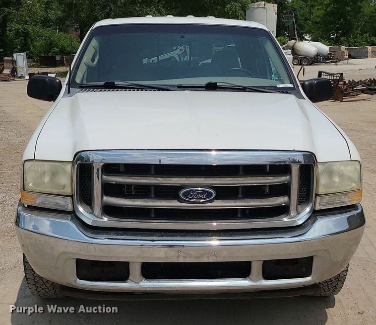 image for item MO9855 2002 Ford F250 Super Duty  Crew Cab pickup truck