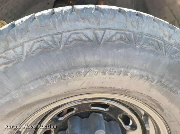 image for item MO9855 2002 Ford F250 Super Duty  Crew Cab pickup truck