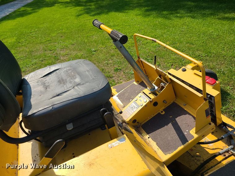 image for item MO9861 Hustler 4600  ZTR lawn mower