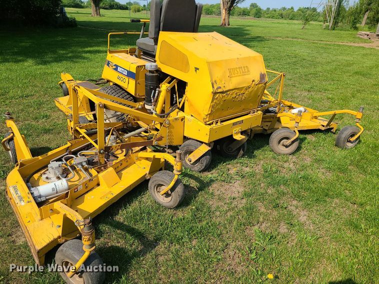 image for item MO9861 Hustler 4600  ZTR lawn mower
