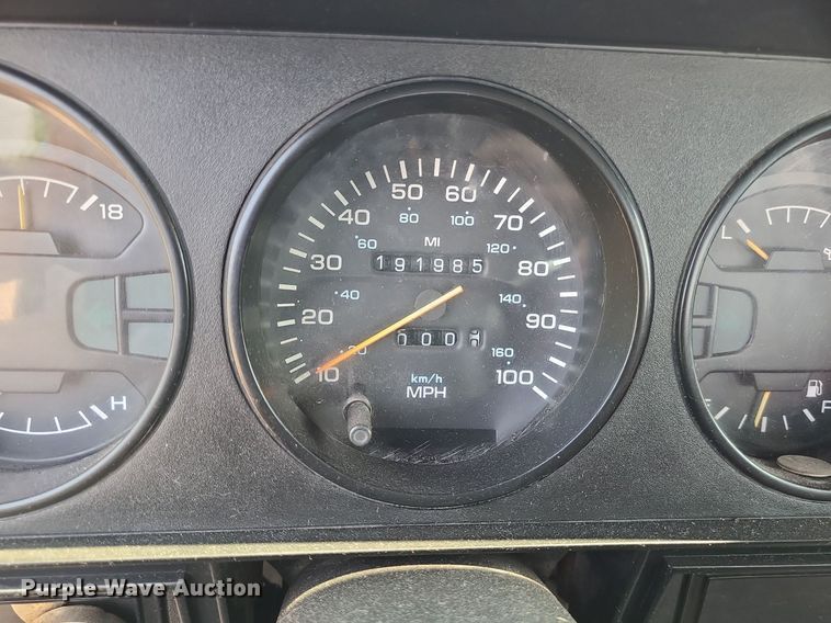 image for item MO9867 1992 Dodge Ram 250  Club Cab pickup truck