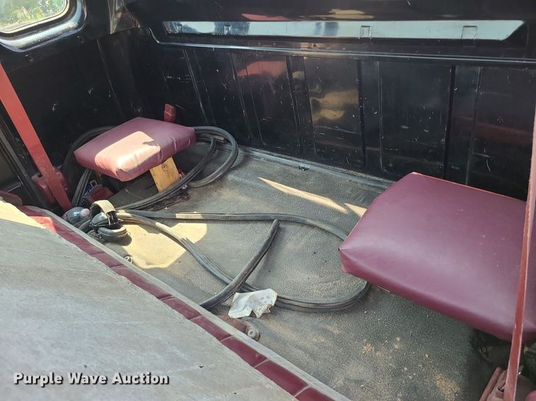 image for item MO9867 1992 Dodge Ram 250  Club Cab pickup truck