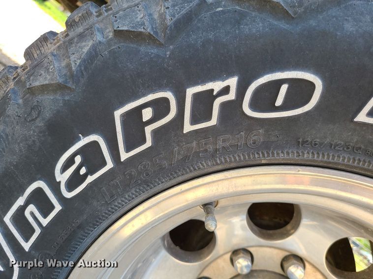 image for item MO9867 1992 Dodge Ram 250  Club Cab pickup truck