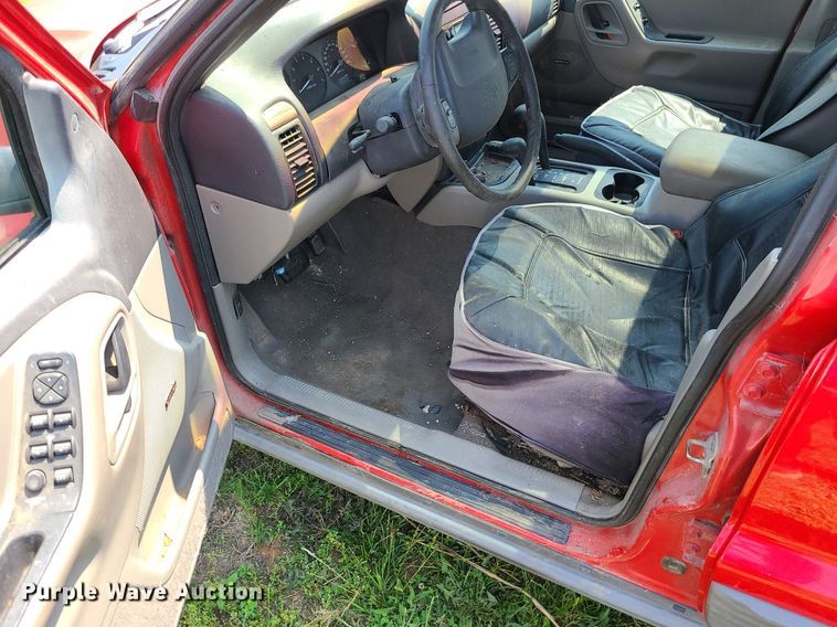 image for item MO9868 1999 Jeep Grand Cherokee  SUV