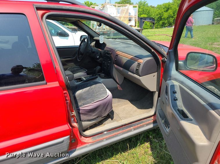 image for item MO9868 1999 Jeep Grand Cherokee  SUV