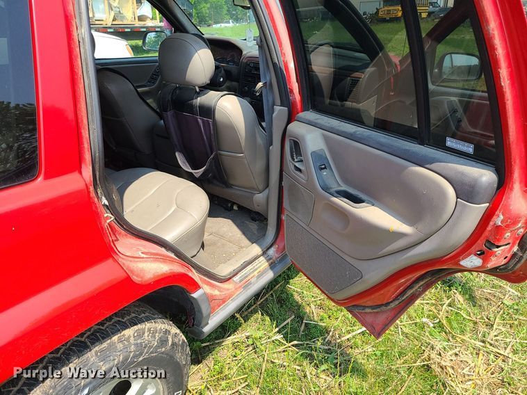 image for item MO9868 1999 Jeep Grand Cherokee  SUV