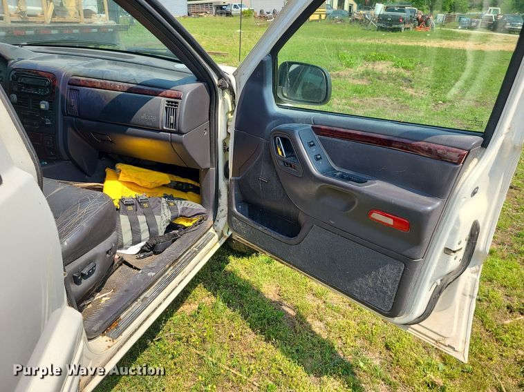 image for item MO9869 2001 Jeep Grand Cherokee Limited  SUV