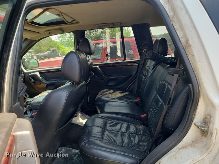 image for item MO9869 2001 Jeep Grand Cherokee Limited  SUV