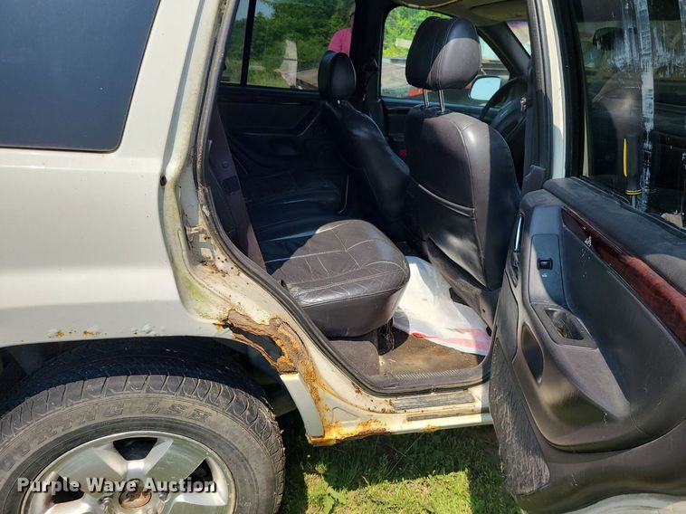 image for item MO9869 2001 Jeep Grand Cherokee Limited  SUV