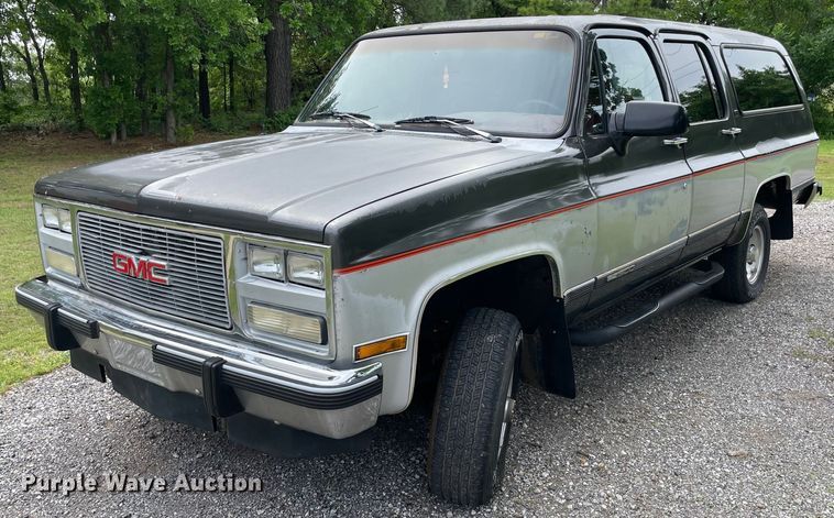 image for item MR9062 1991 GMC Suburban  SUV