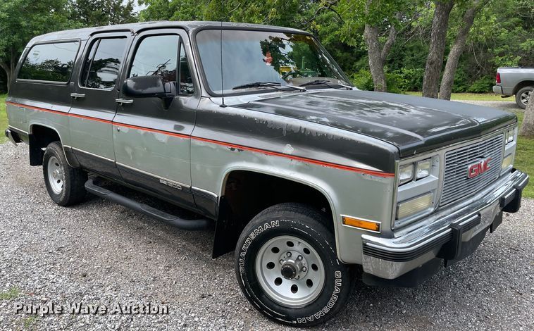 image for item MR9062 1991 GMC Suburban  SUV